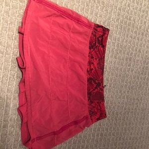 Lululemon skirt size 4